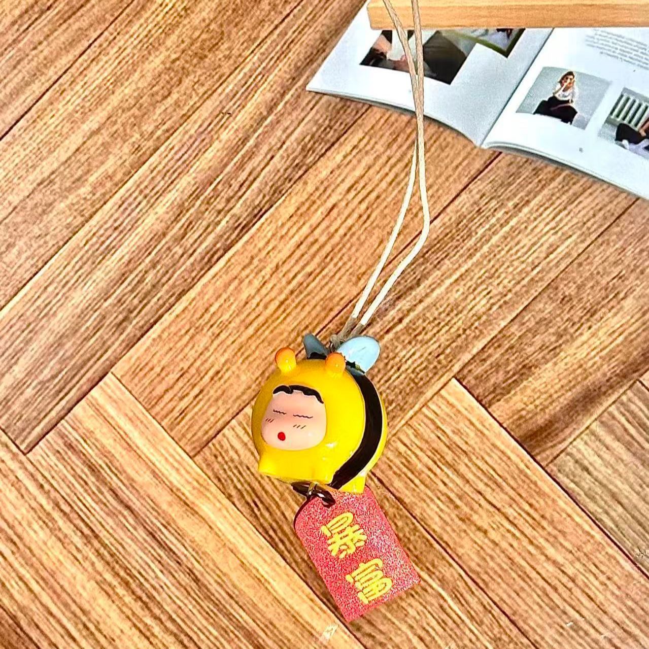 Crayon Shin-chan Bee Cosplay F - Car Accessories Papar 评论和价格